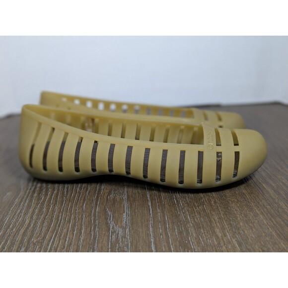 Crocs Adrina II Closed Toe Slip On Ballet Flats Shoes Womens 7 Olive Green Logo - Picture 7 of 13